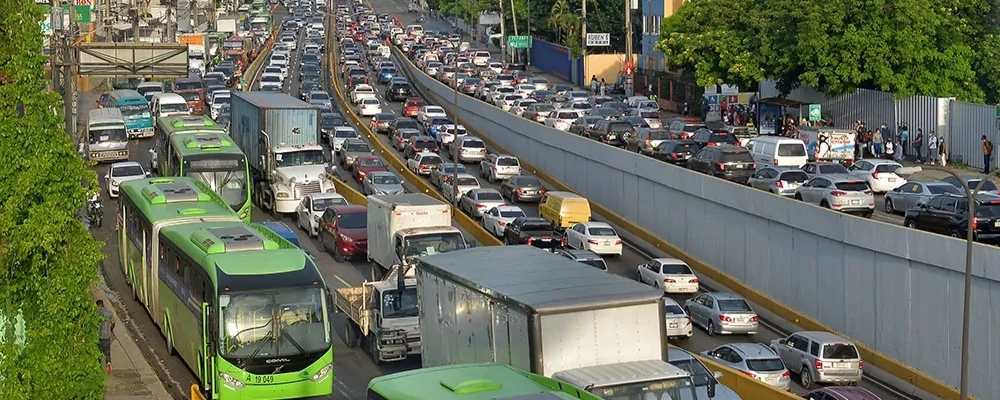 ¿Trabajas 24/7? Tranquilo, el nuevo plan de tránsito no cambia tu horario